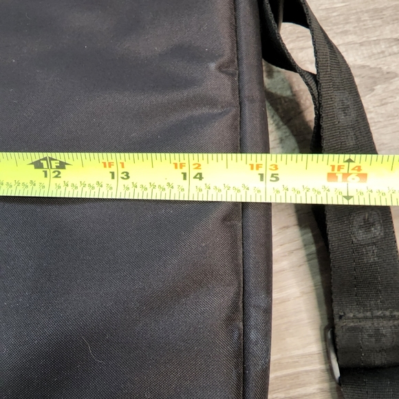 SWISS Black Laptop Crossbody Bag - Picture 7 of 11